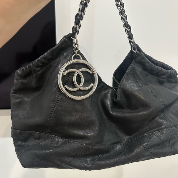 Chanel CoCoCabas  Chic Black Leather Chain Bag - Picture 1 of 9